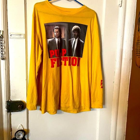 PULP FICTION LONG SLEEVE TSHIRT. Hard to find. Perfect condition - Picture 2 of 7